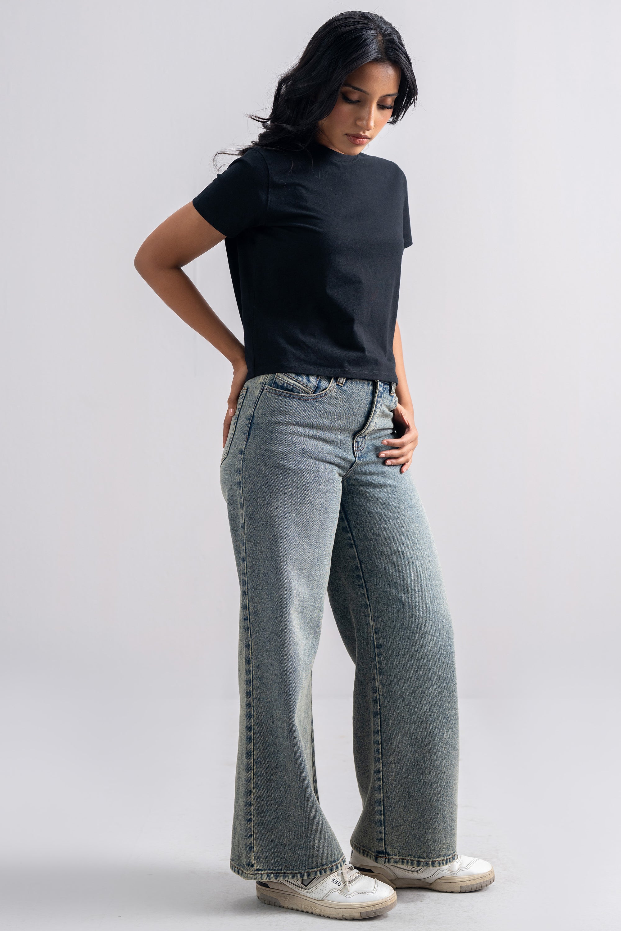 Model is 5'7" and wears size 30.