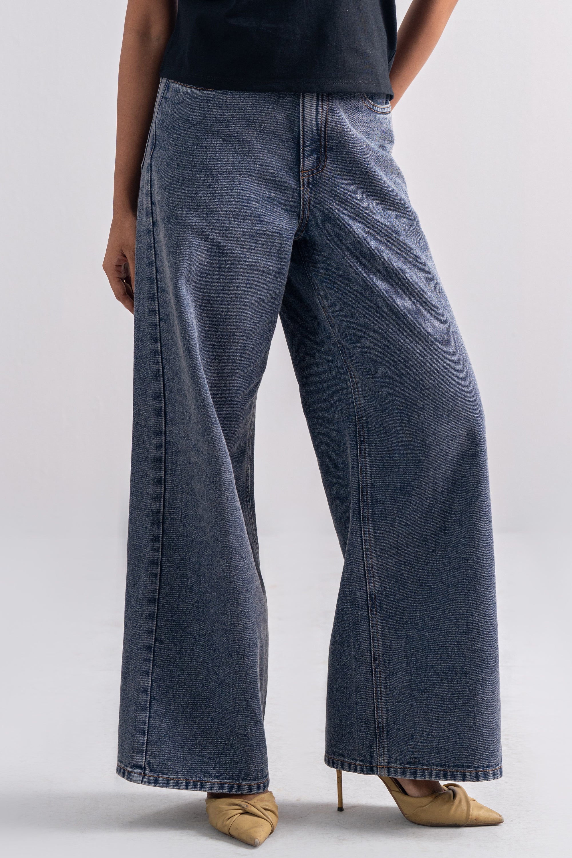 Model is 5'4" and wears size 30.