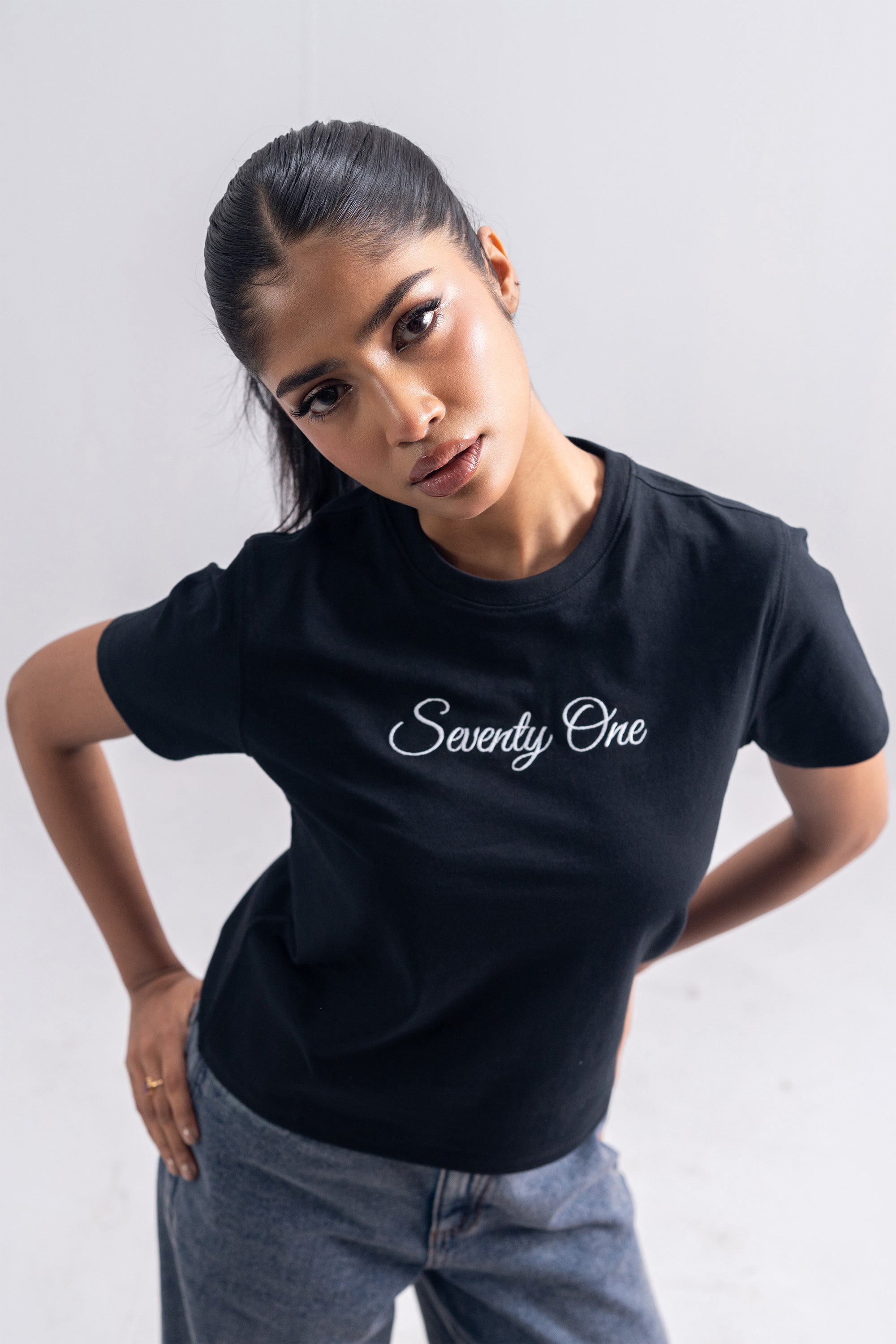 Model is 5'4" and wears size XS