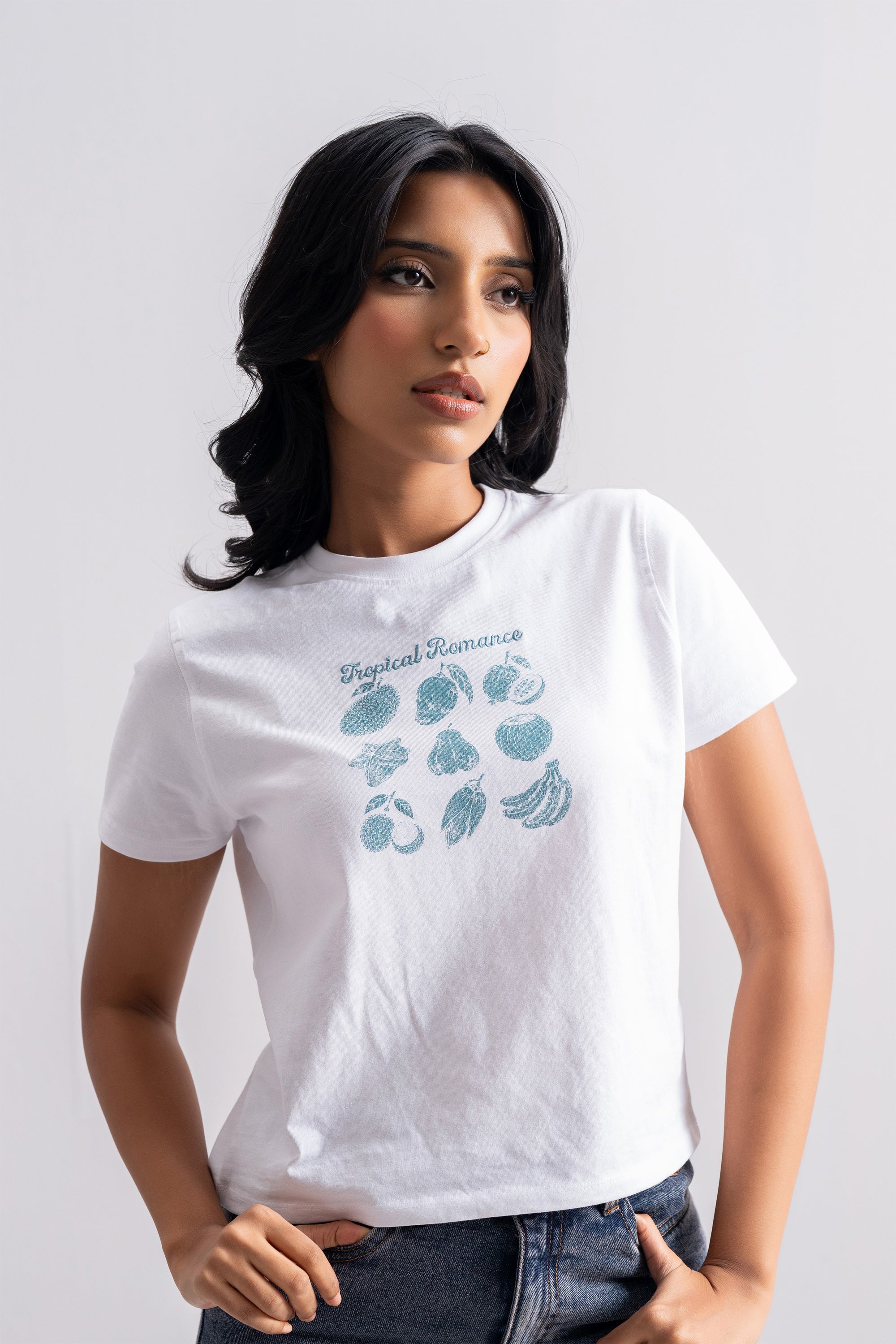 Model is 5'7" and wears size S
