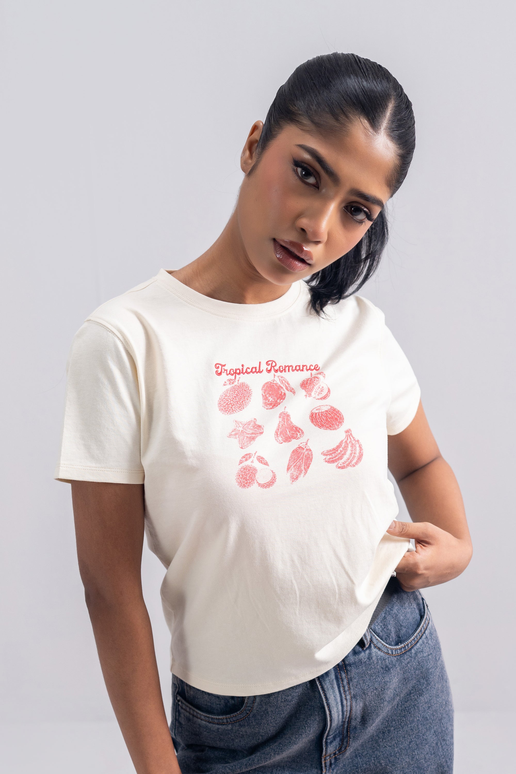 Model is 5'4" and wears size XS