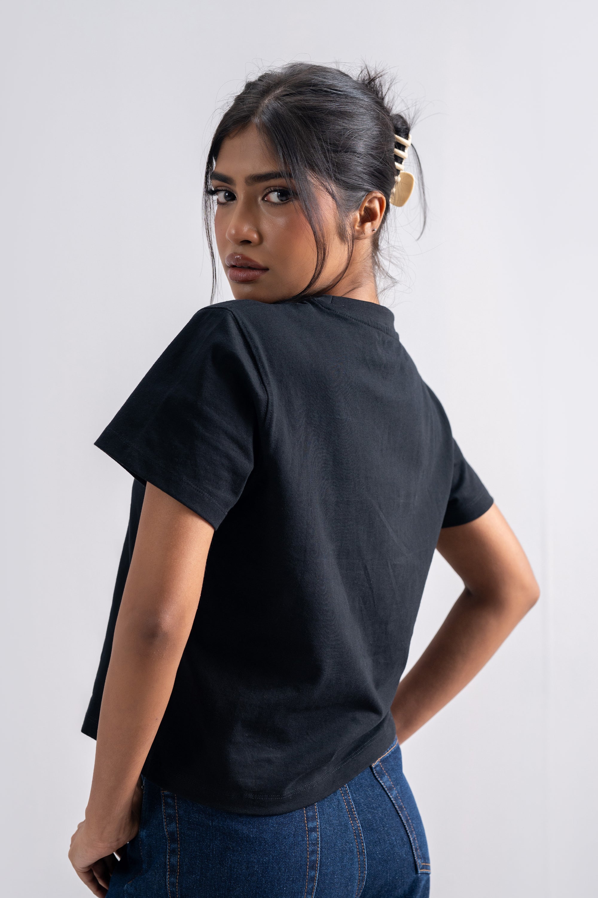 Model is 5'4" and wears size XS
