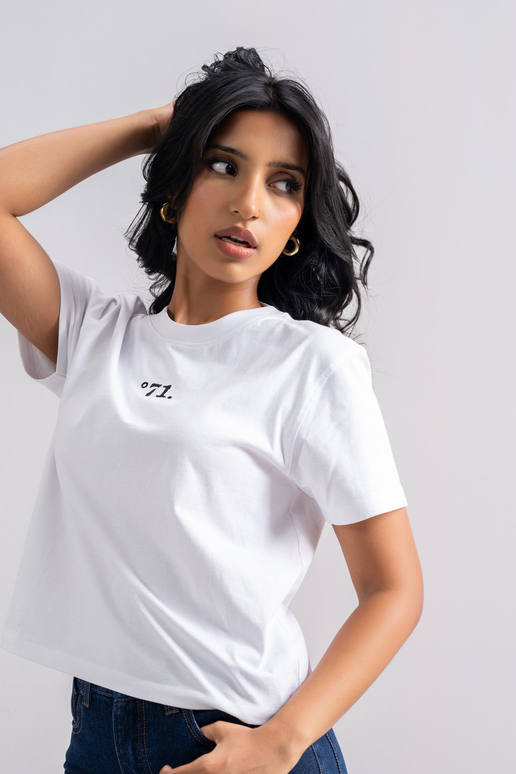Model is 5'7" and wears size S