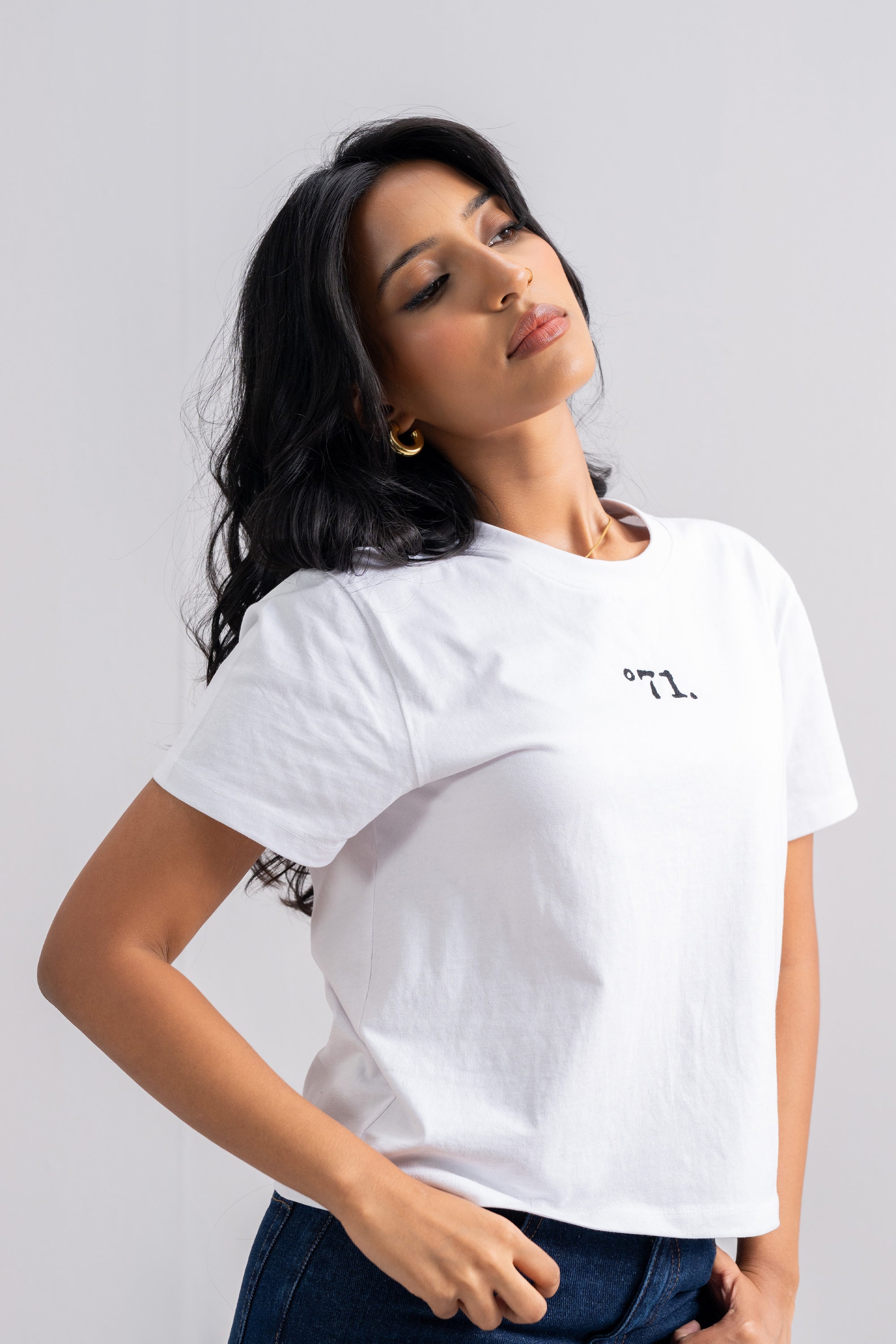 Model is 5'7" and wears size S