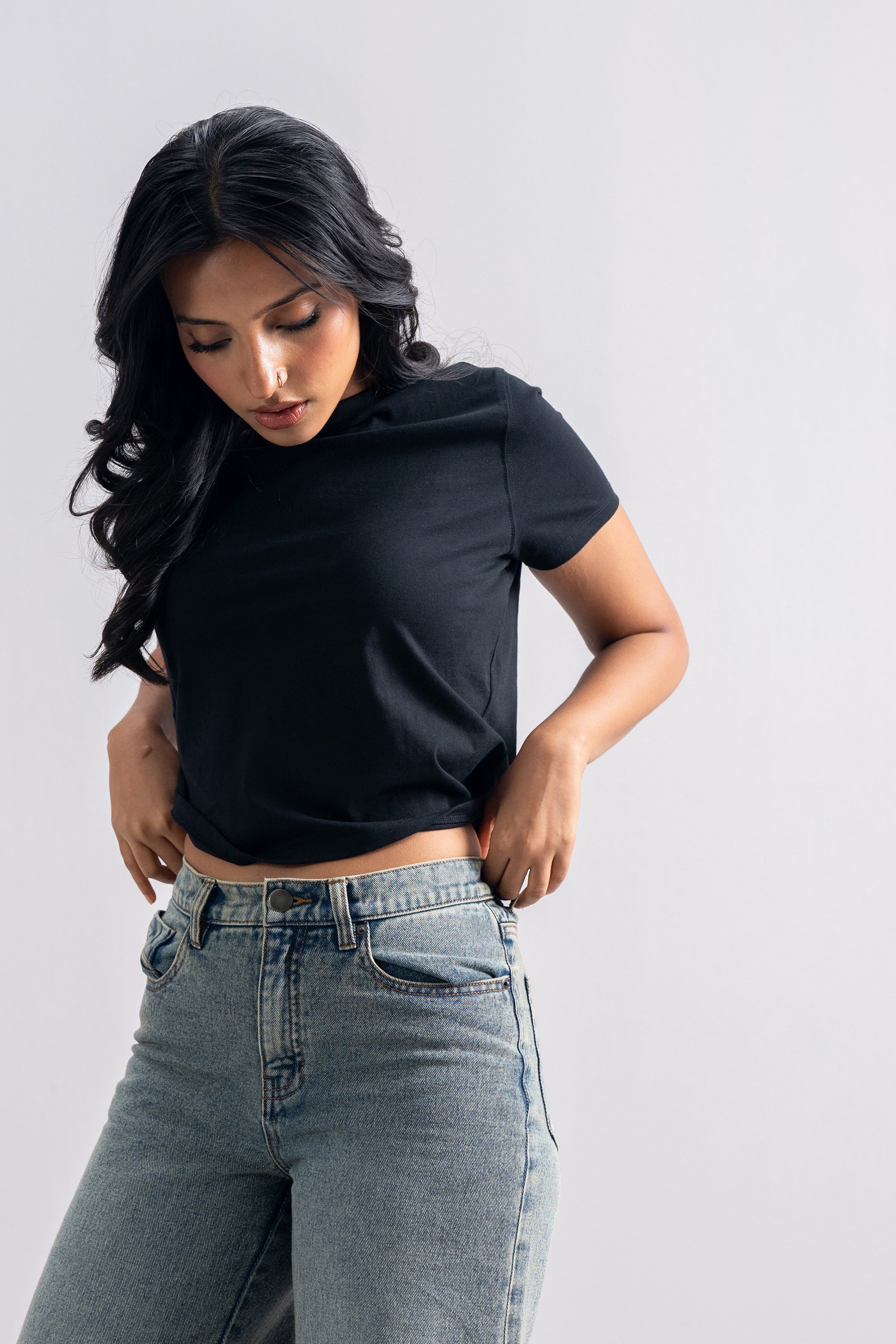 Model is 5'7" and wears size XS