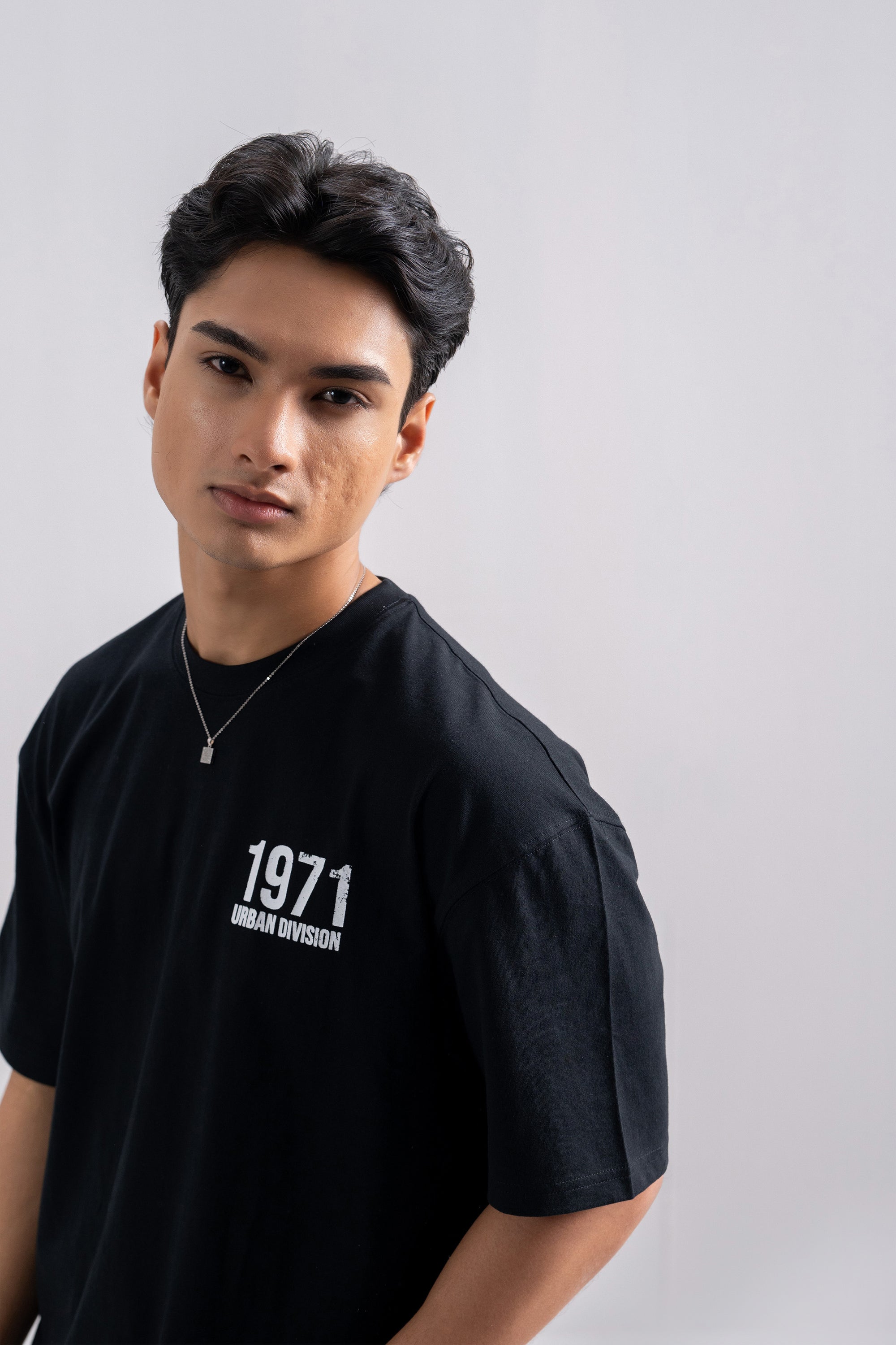 Nº71 URBAN DIVISION TEE
